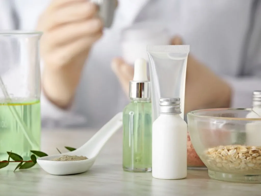 UK Restricts Hexyl Salicylate and Prohibits CMR Substances in Cosmetics Image